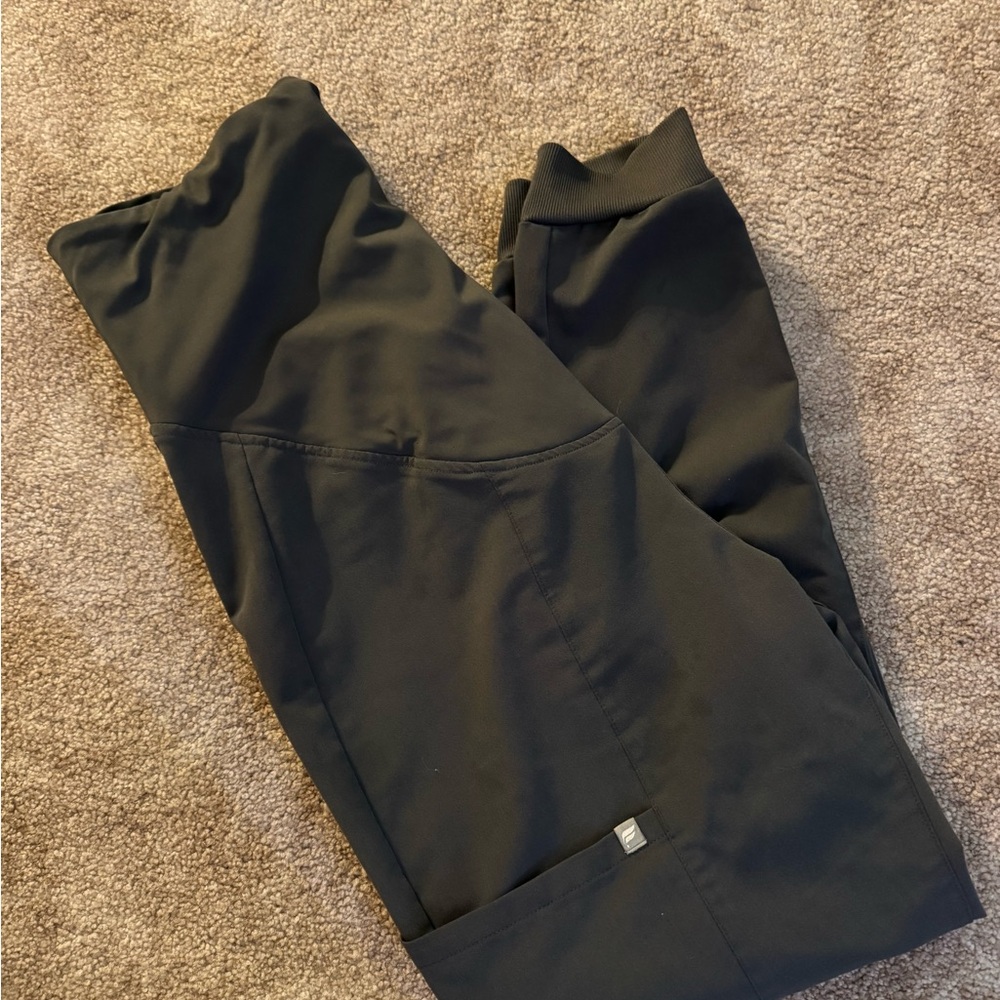 Fabletics Maternity scrubs